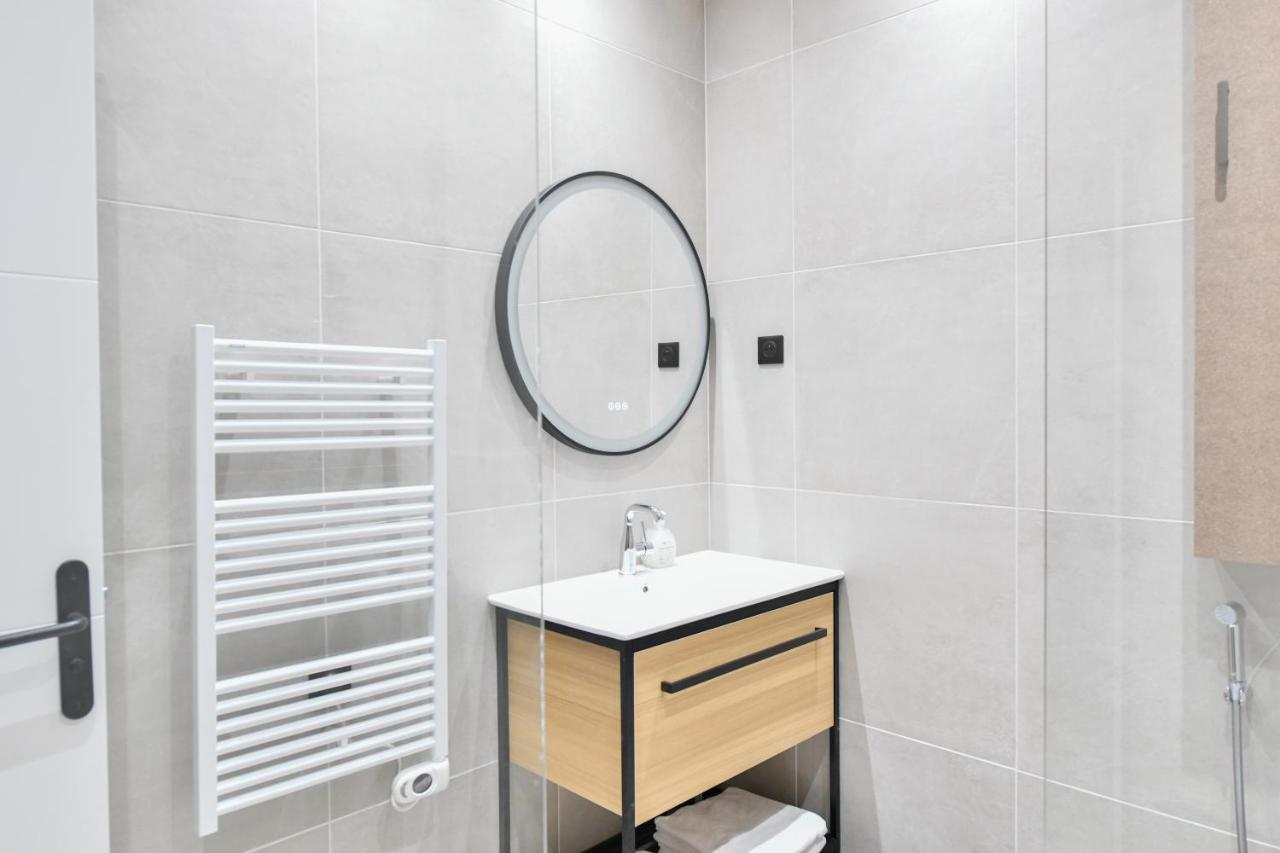 Montmartre Charme Et Elegance - Appartement Lumineux A Deux Pas Du Sacre-Coeur Paryż Zewnętrze zdjęcie